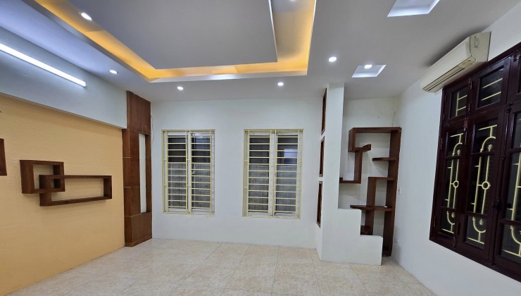 Bán nhà Thanh Xuân, Dân xây, Lô Góc, 50m2 – 5 tầng – 20 m ra mặt phố - Nhỉnh 6 tỷ